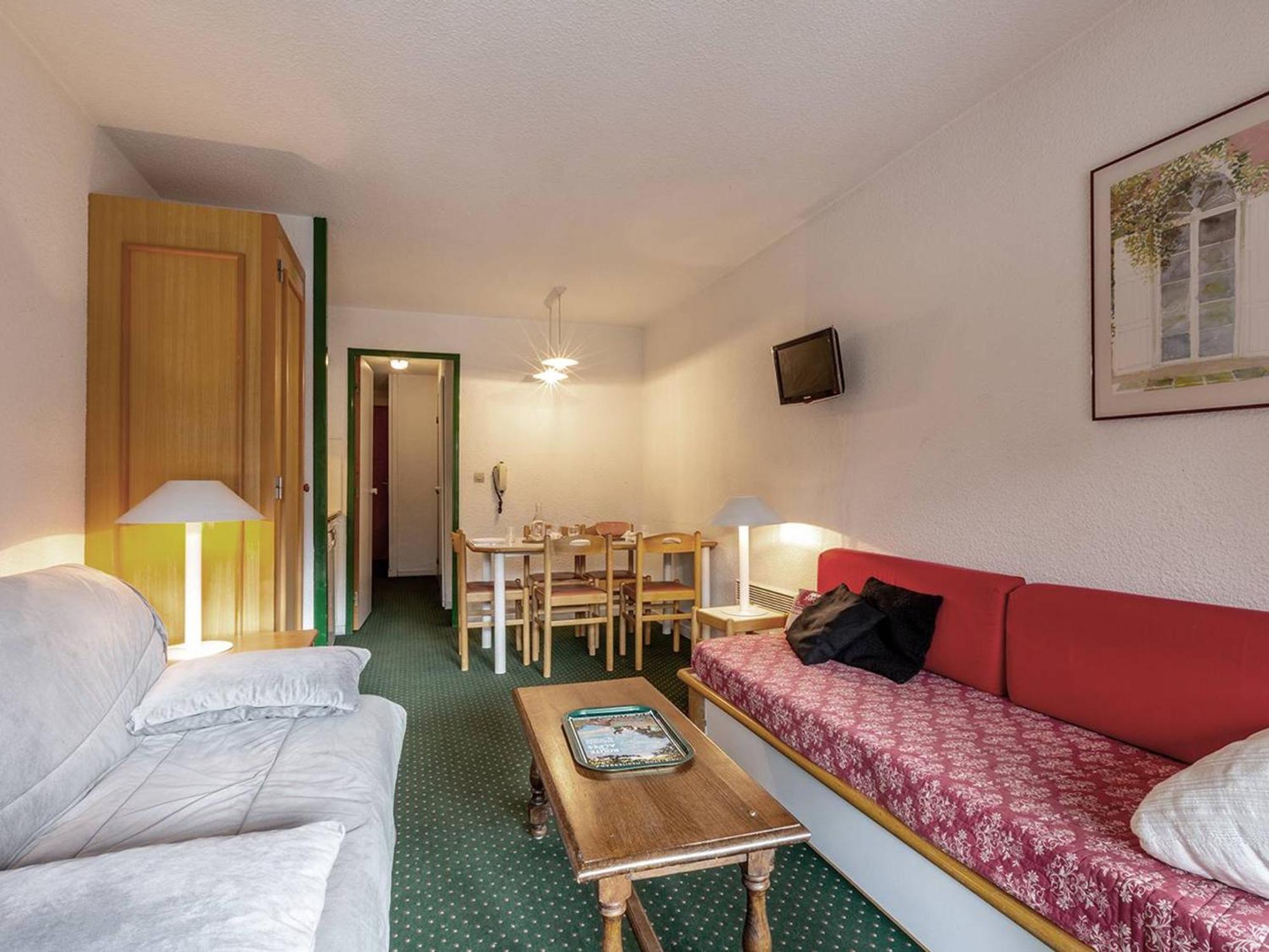 Appartement Confortable A Meribel, 6 Couchages, Balcon Expose Sud - Fr-1-355-57 المظهر الخارجي الصورة