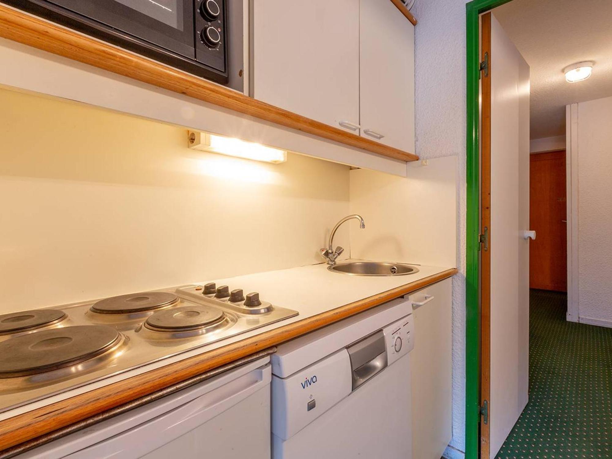 Appartement Confortable A Meribel, 6 Couchages, Balcon Expose Sud - Fr-1-355-57 المظهر الخارجي الصورة